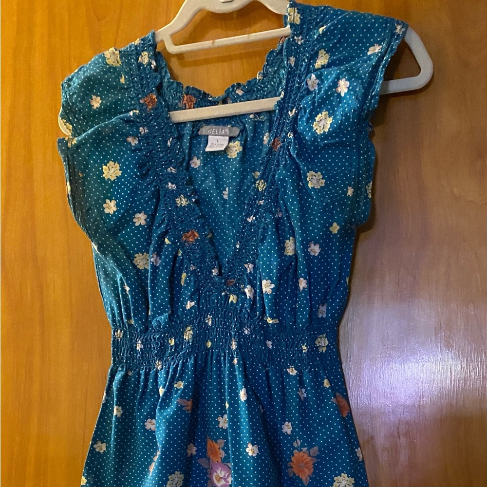 Spring dress - Picture 1 of 5